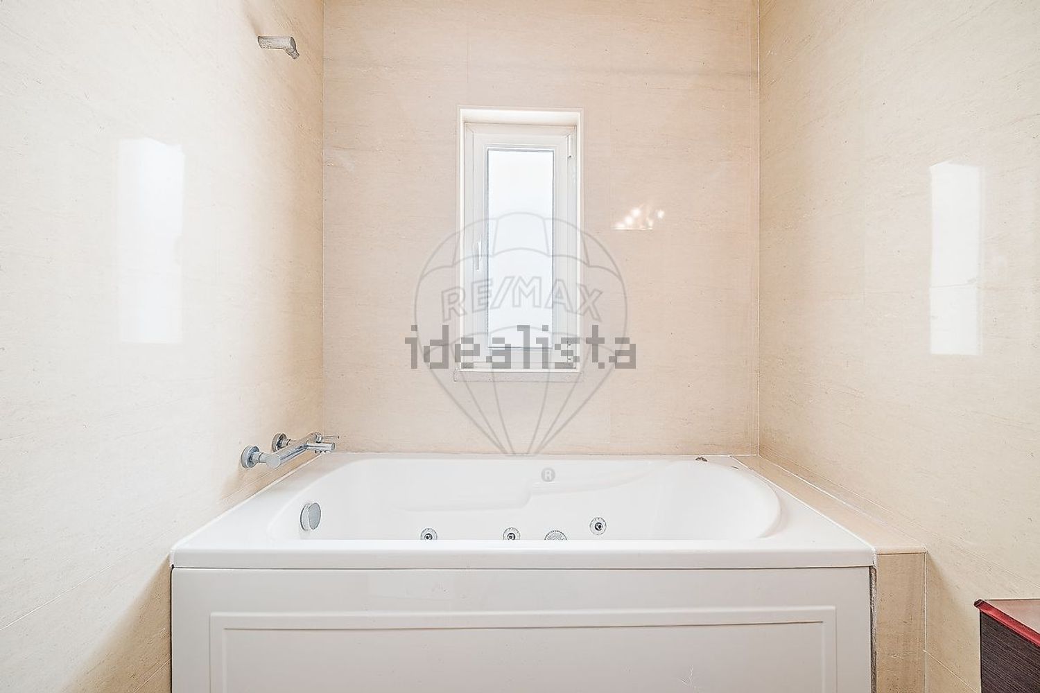 小楼房或独栋别墅出售在Rua Jorge Peixinho - 卫生间