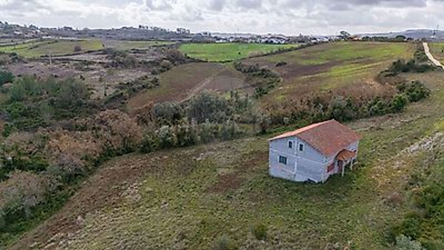 小楼房或独栋别墅出售Gataria s/n - 视线