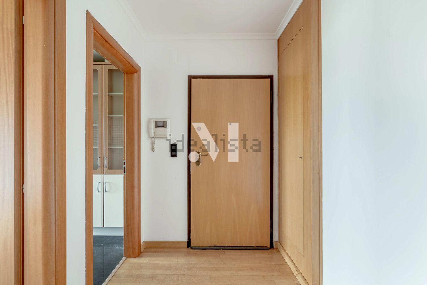 公寓 t1出售在Avenida Cidade de Bratislava s/n - 过道