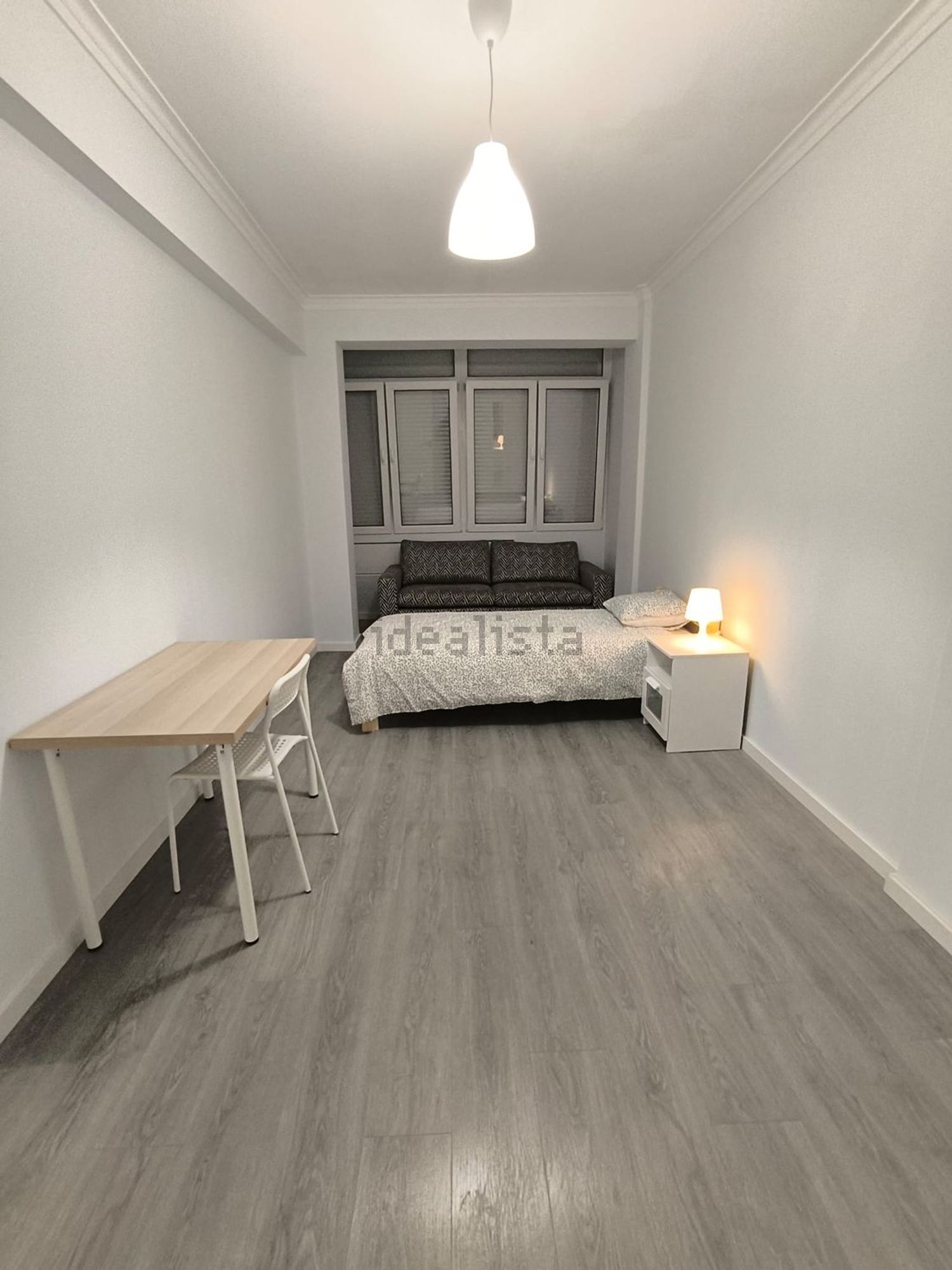 出租房间在Rua Aquilino Ribeiro - 卧室