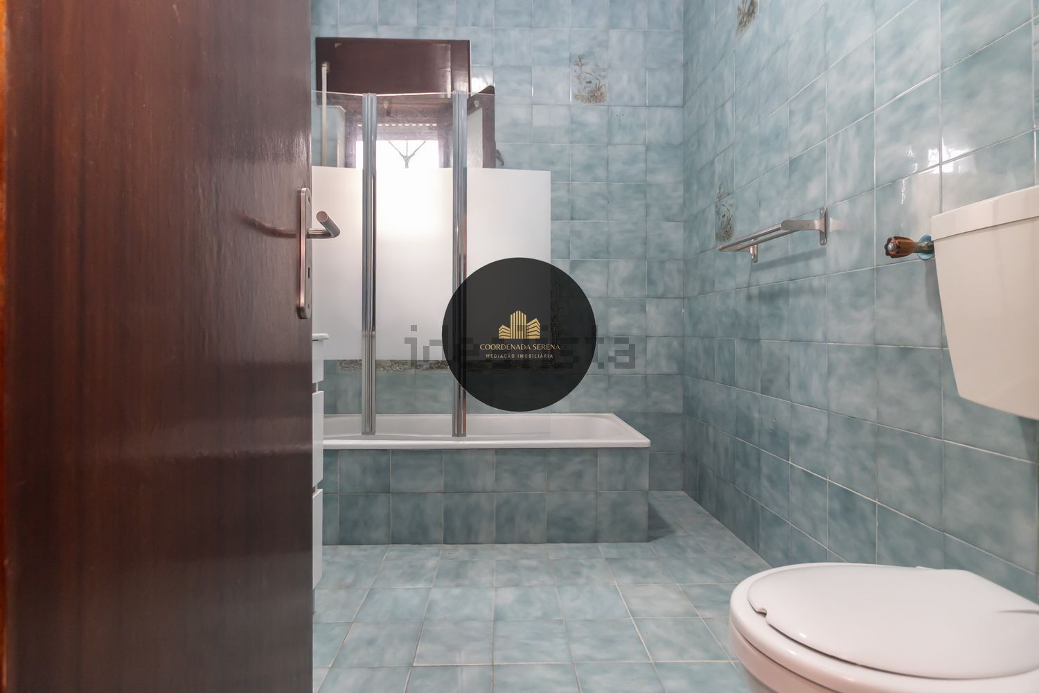 小楼房或独栋别墅出售在Cascalheira - Venda do Alcaide - 卫生间