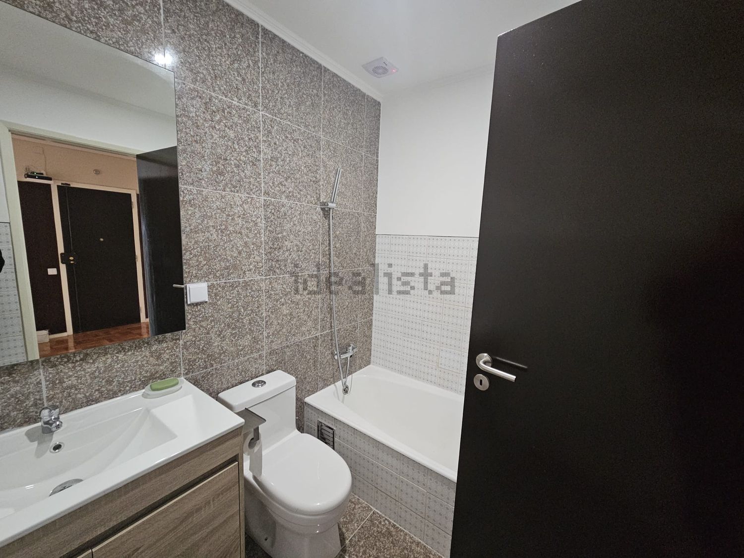 出租房间在Rua Nuno Gonçalves, 36 - 卫生间