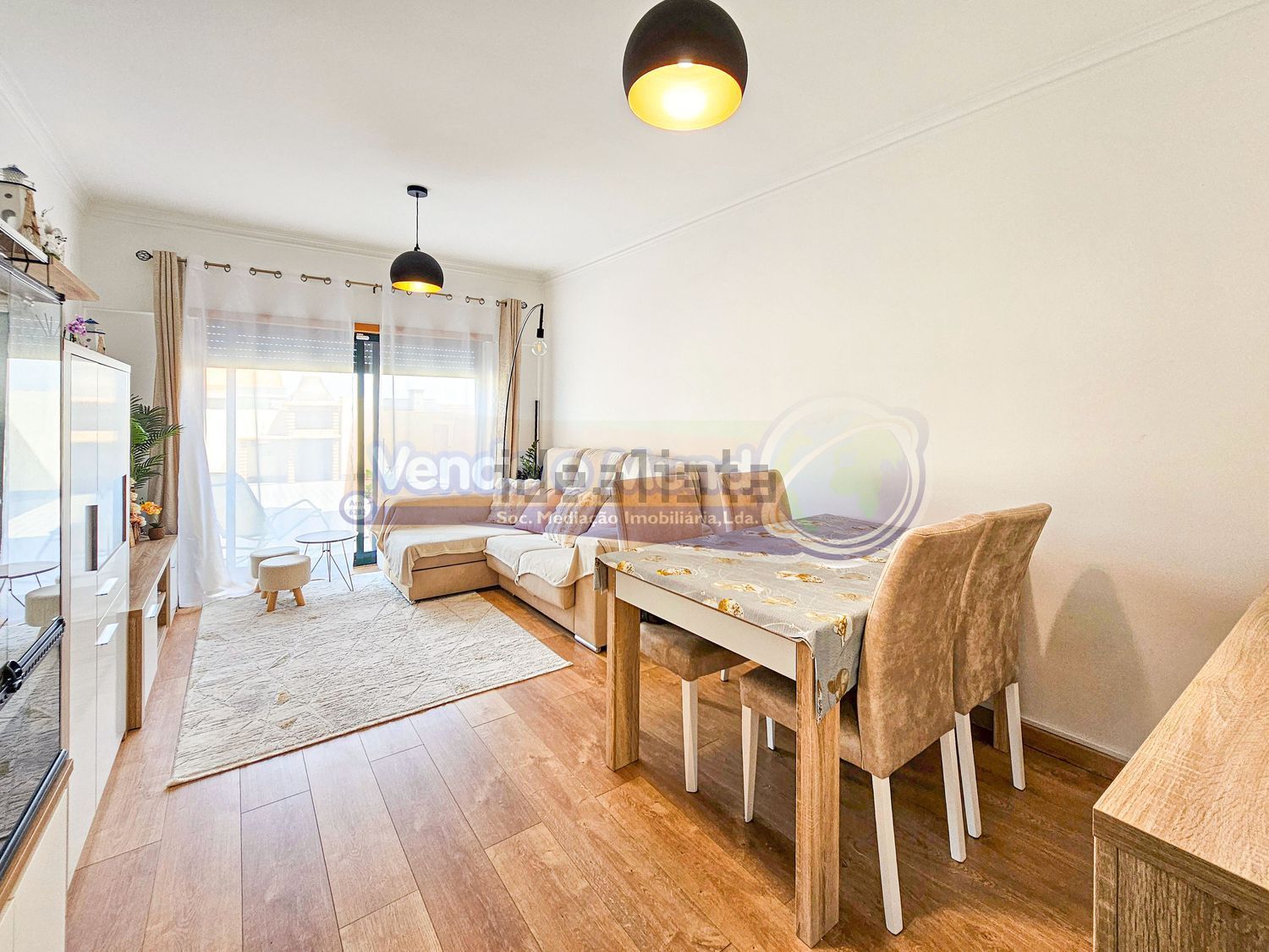 公寓 t2出售在Encosta do Sol - 客厅