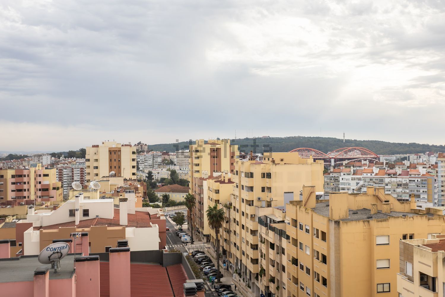 出租顶层公寓在Rua Padre Américo - 照片