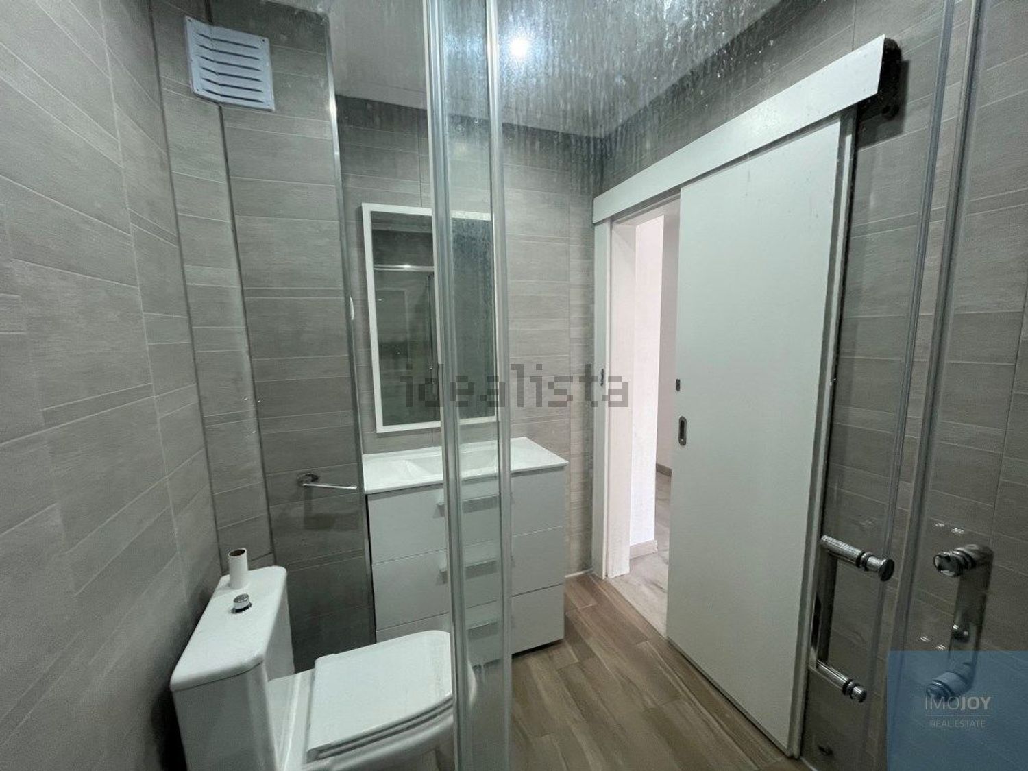 出租公寓 t2在Rua Ana de Castro Osório, 10 - 卫生间