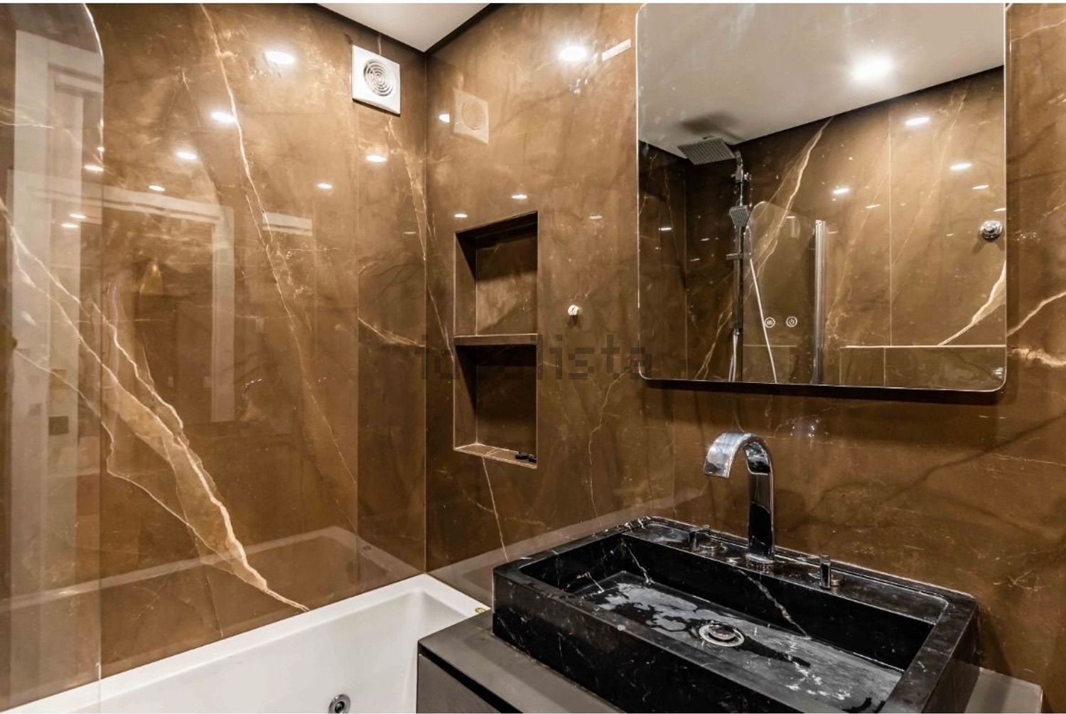 出租房间在Rua Cidade de Estremoz, 299 - 卫生间