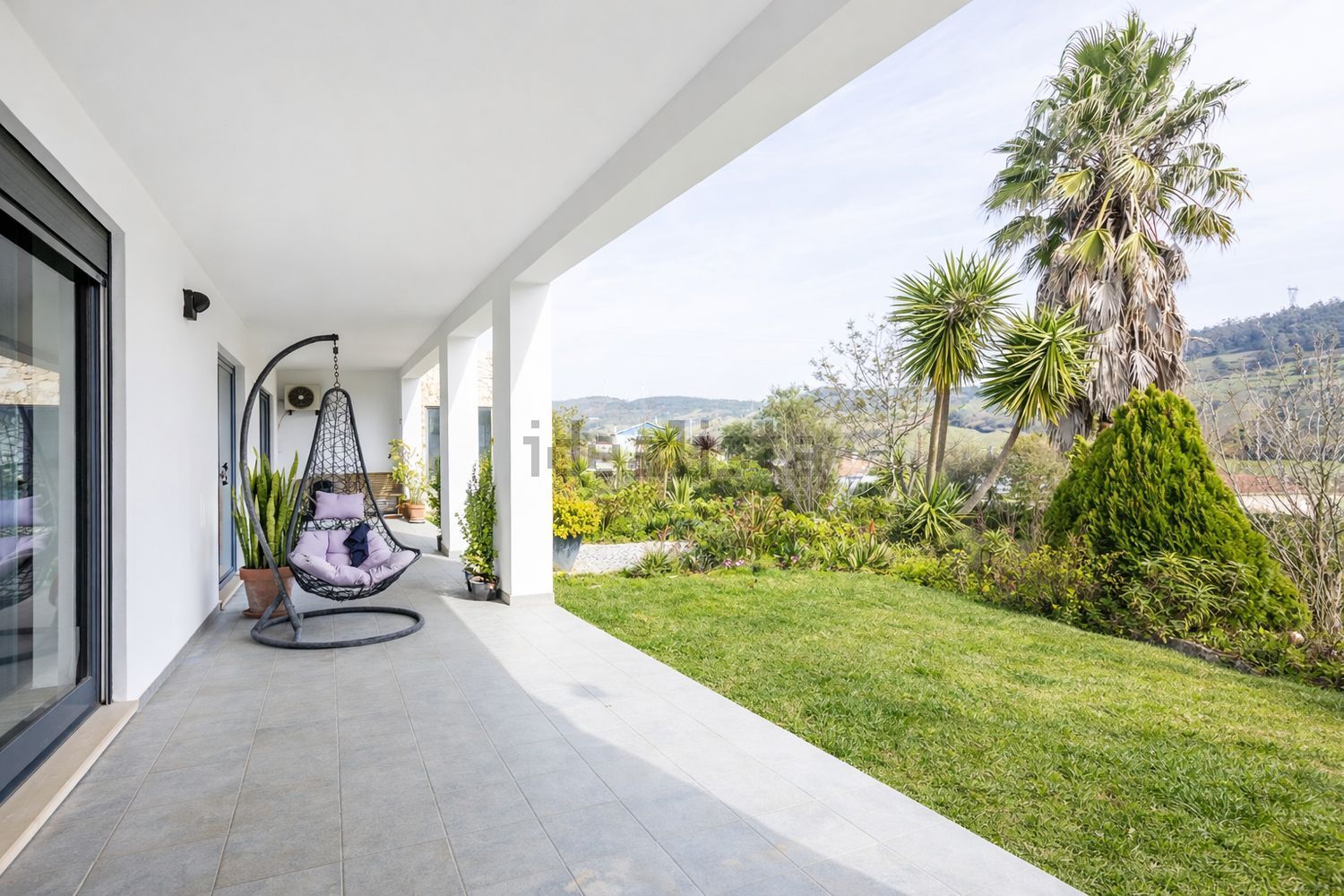 小楼房或独栋别墅出售在Travessa dos Sousas, 11 - 门廊