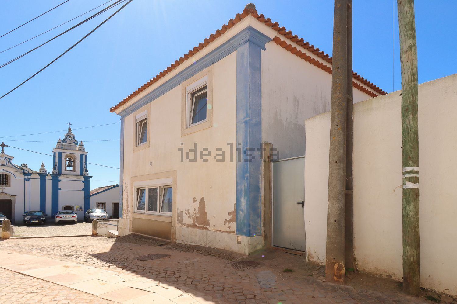 小楼房或独栋别墅出售在Rua do Pocinho - 外立面