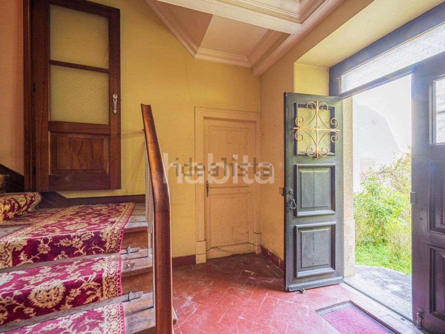 小楼房或独栋别墅出售在Rua Guilherme de Almeida, 9 - 过道