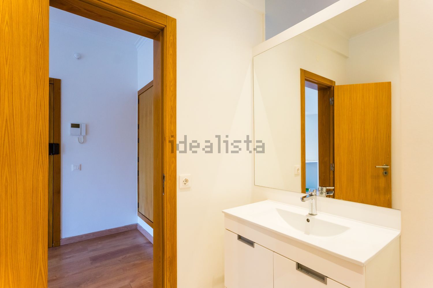 出租公寓 t2在Rua Luís Pastor de Macedo - 卫生间