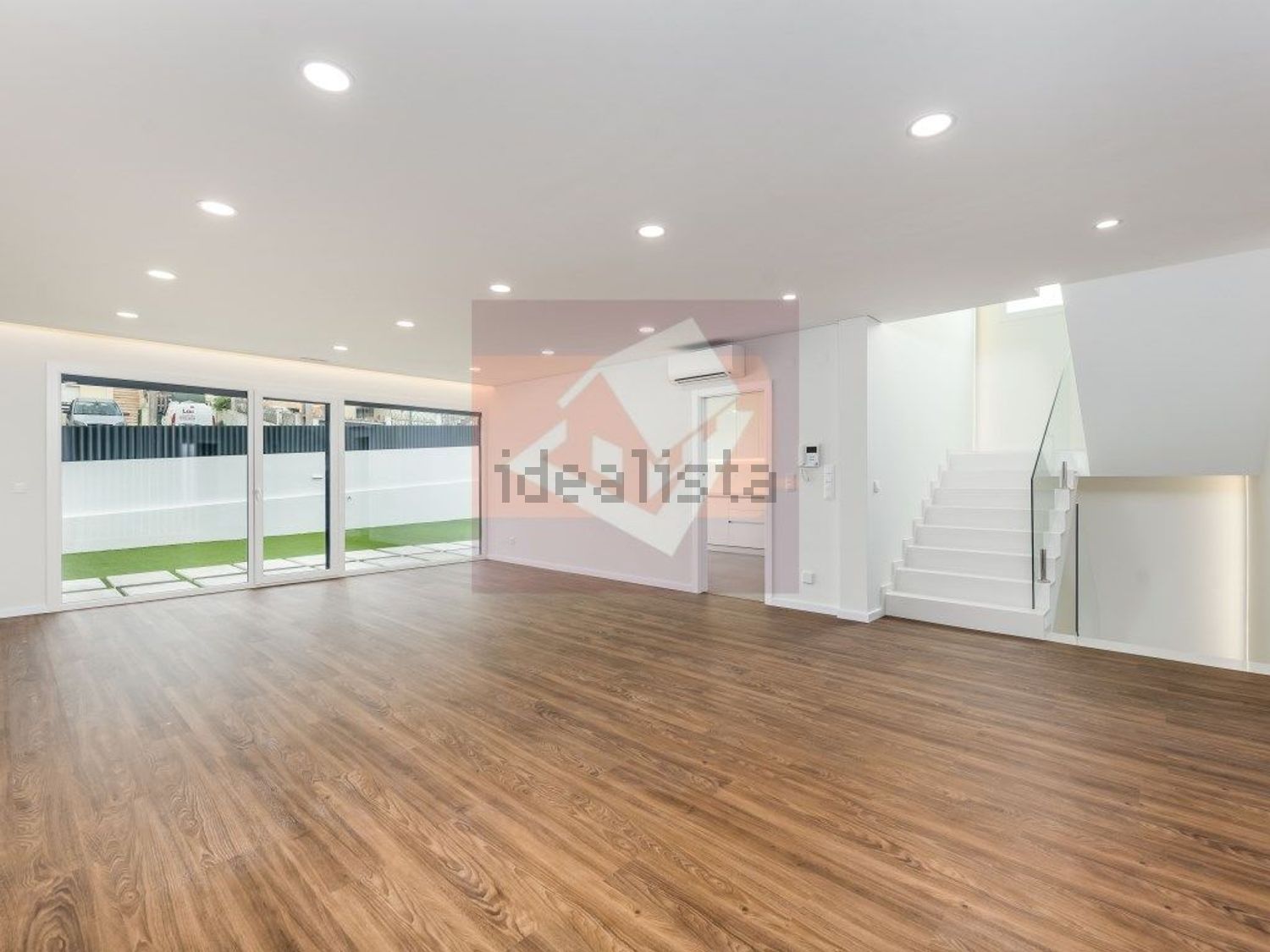 小楼房或独栋别墅出售在Pontinha e Famões - 居住