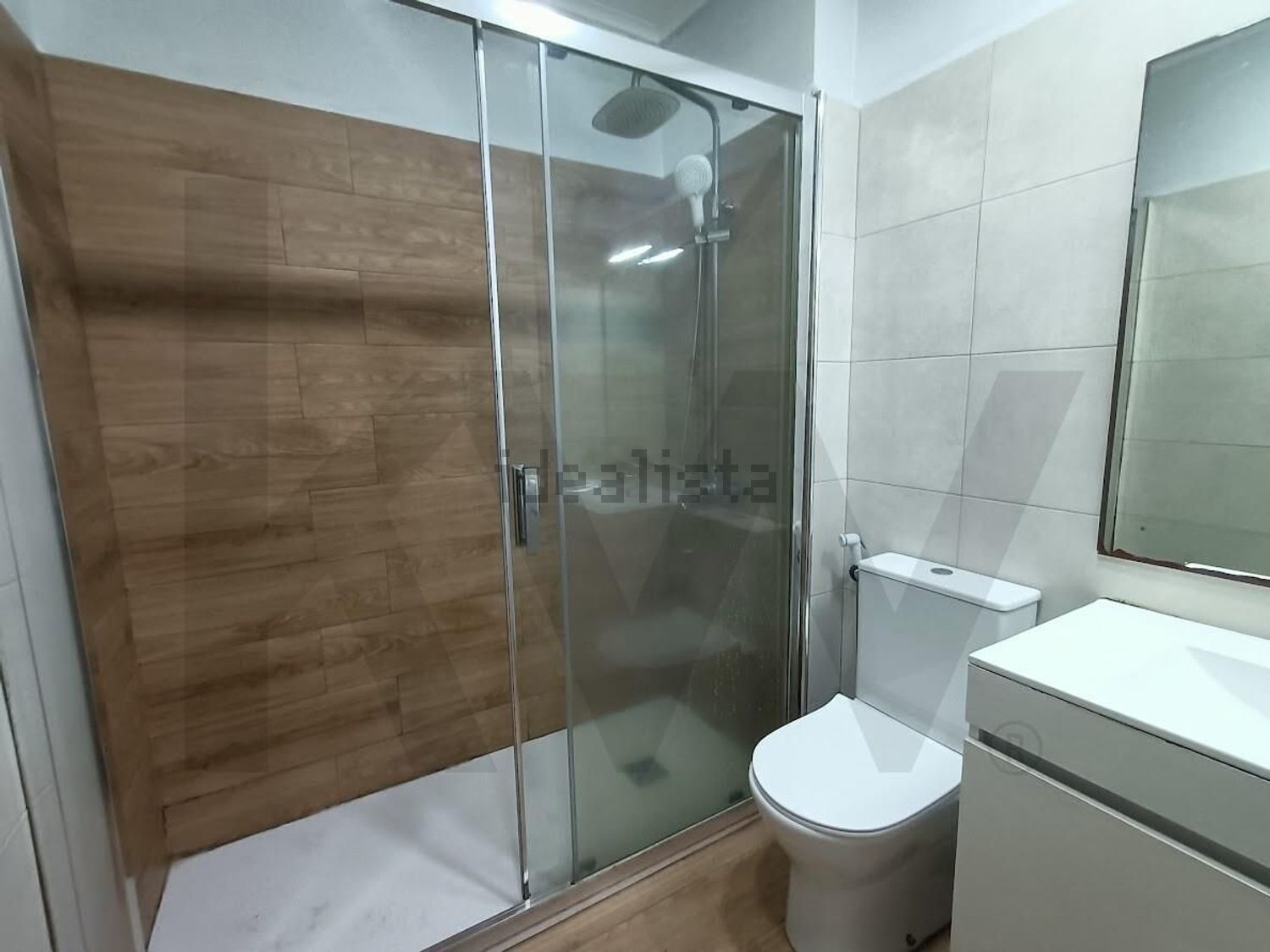 公寓 t2出售在Rua Azevedo Coutinho s/n - 卫生间