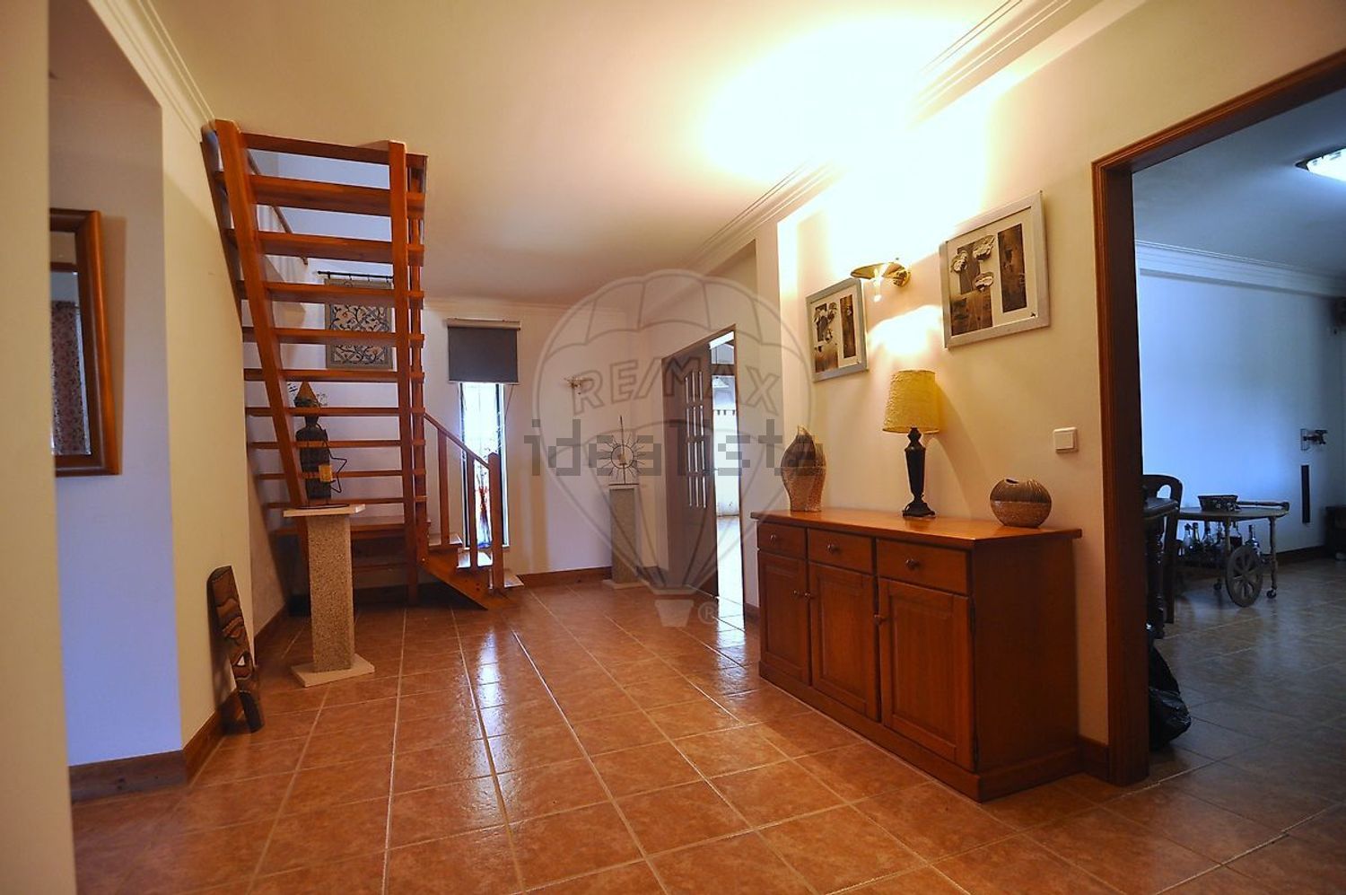 小楼房或独栋别墅出售在São Quintino - 照片