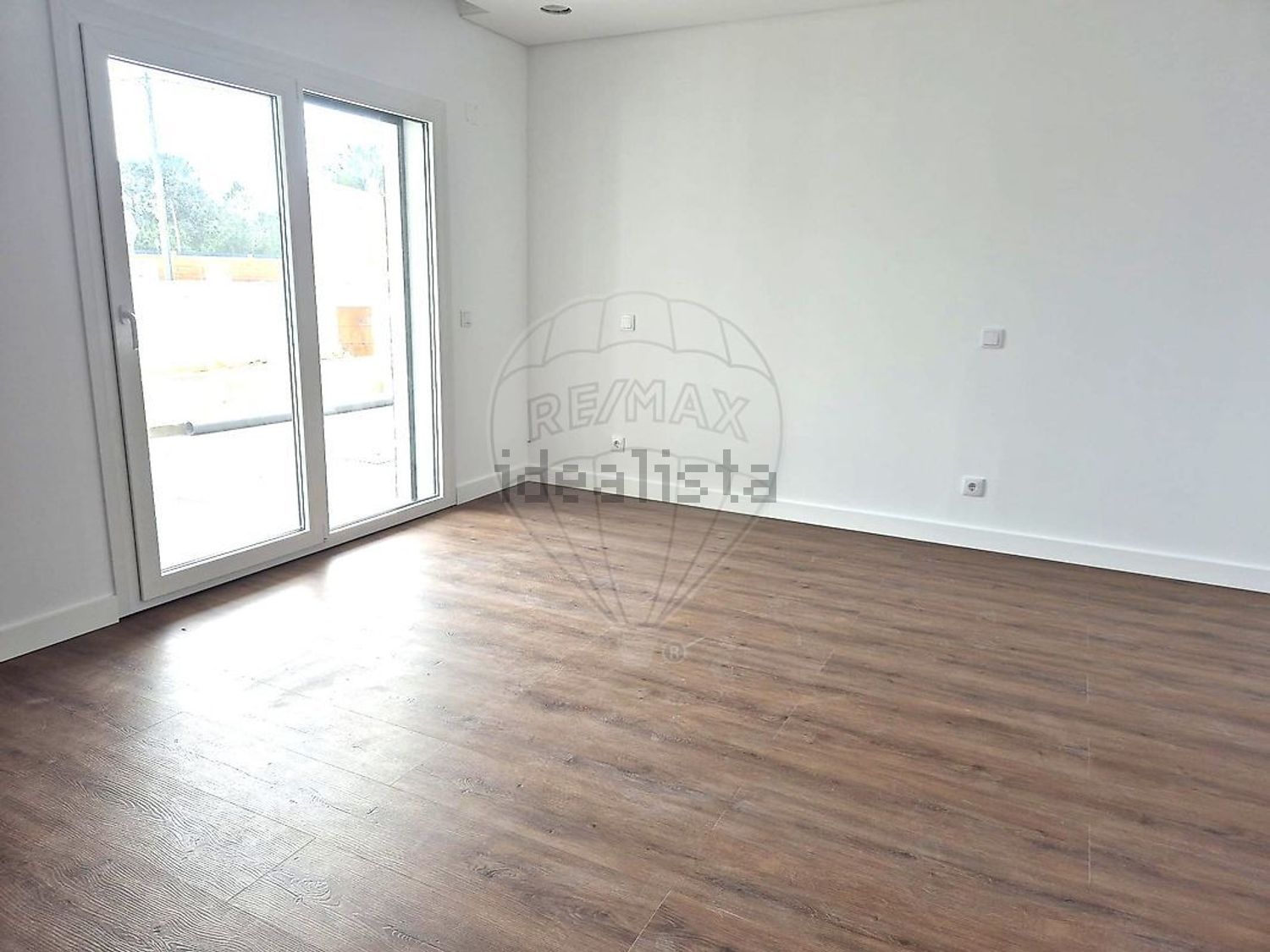 小楼房或独栋别墅出售在Rua 27 - 居住