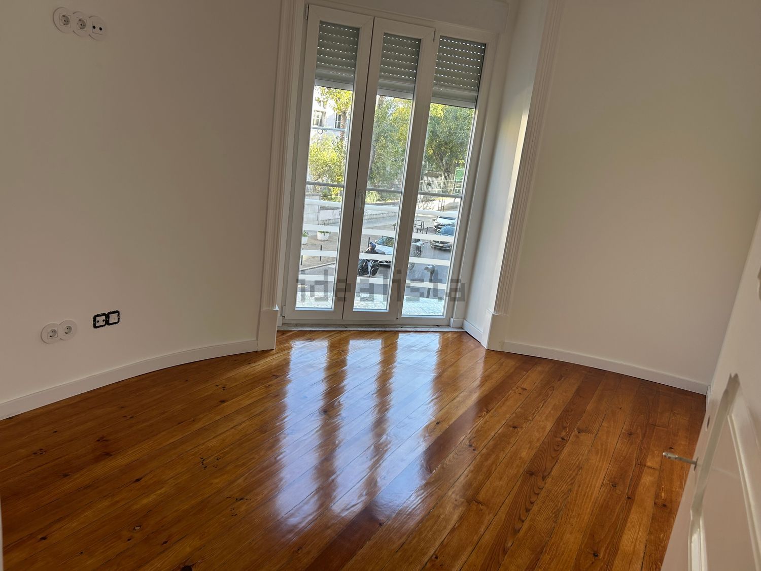 公寓 t3出售在Avenida General Roçadas, 105 - 居住