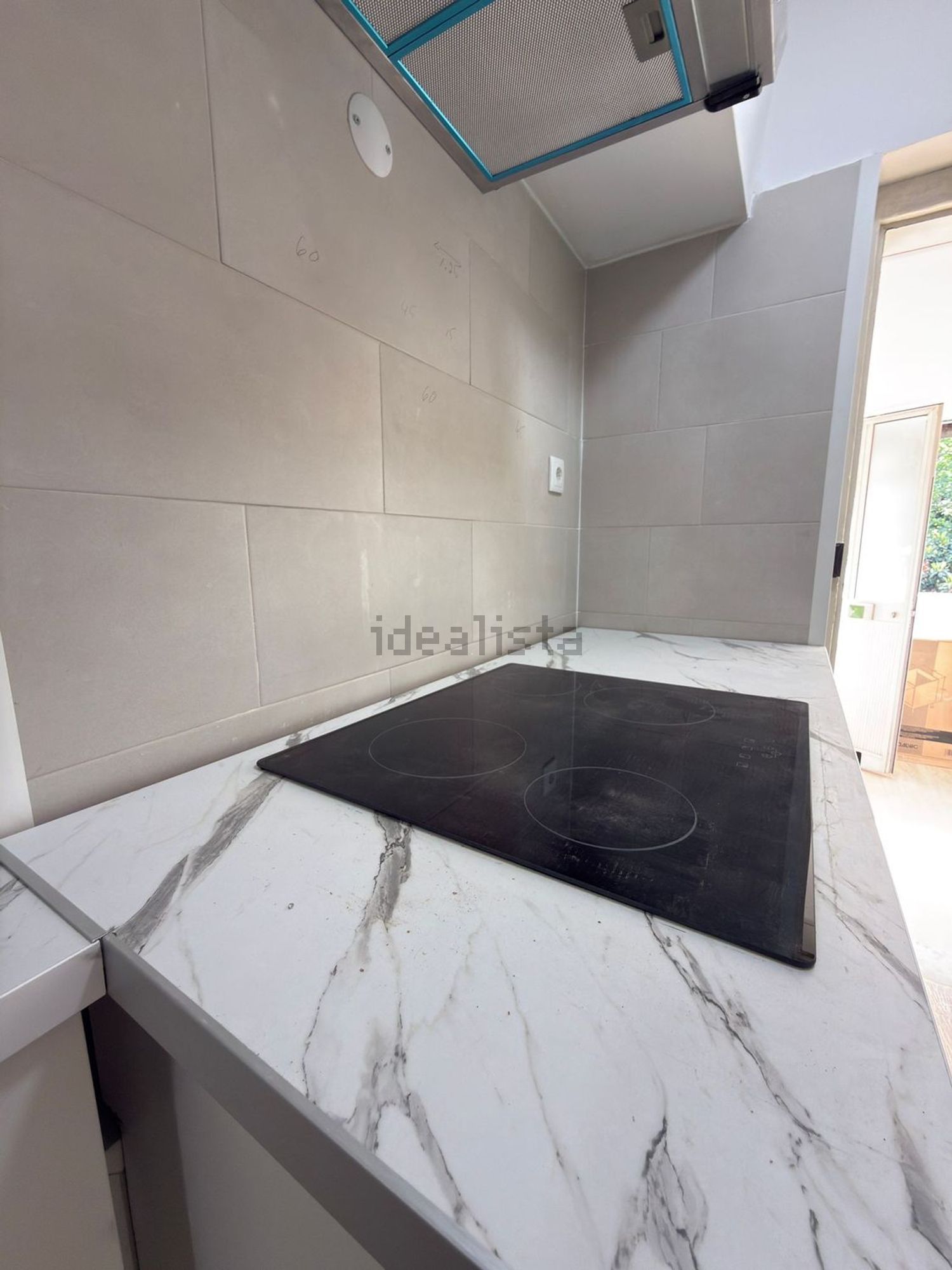 出租公寓 t4在Avenida Miguel Bombarda, 100 - 厨房