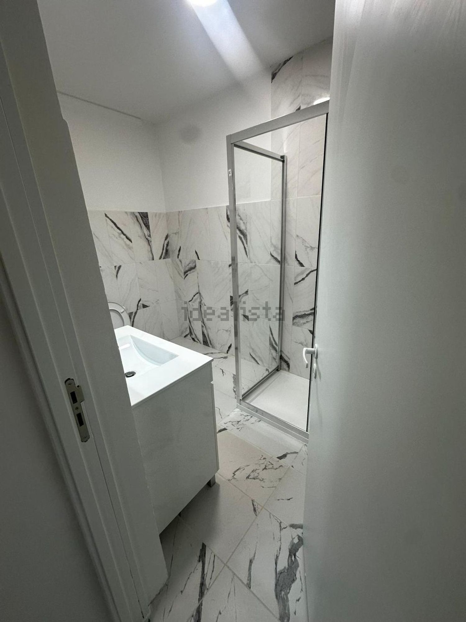 复式公寓出售在Avenida Alberto Valente, 105 LtA - 卫生间