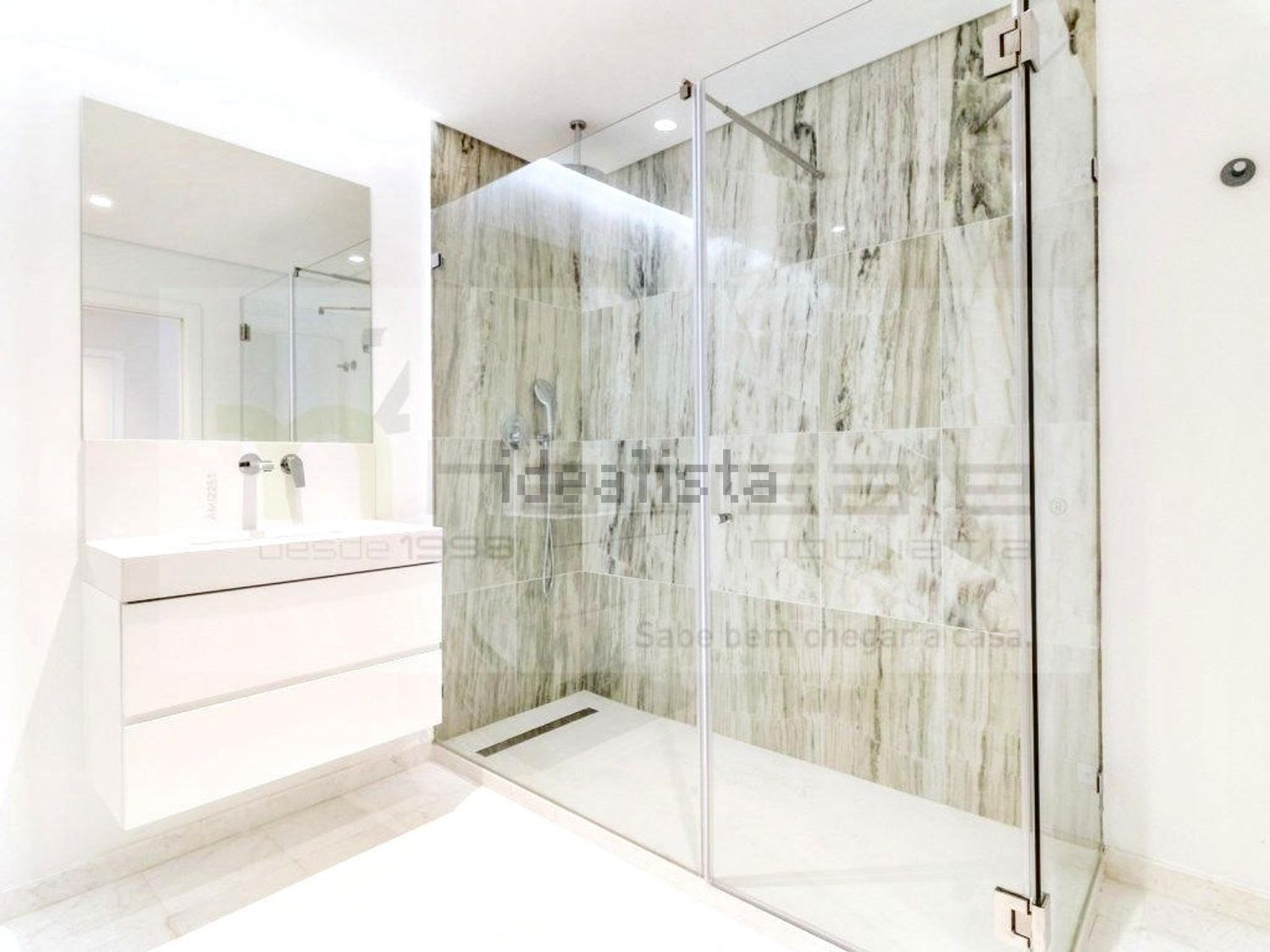 公寓 t4出售在Rua Almirante Gago Coutinho, 58 a - 照片