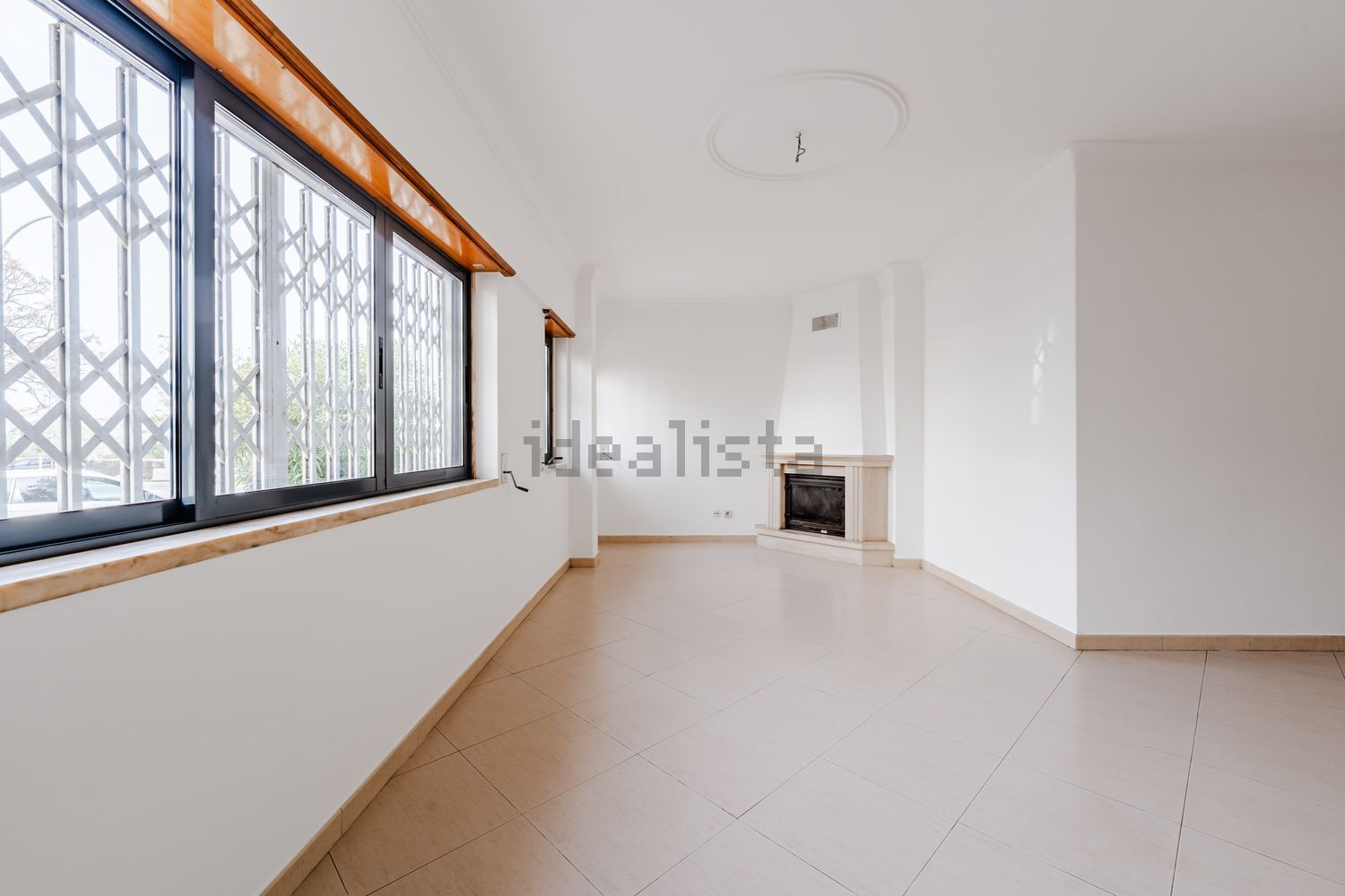 公寓 t3出售在Falagueira-Venda Nova - 客厅