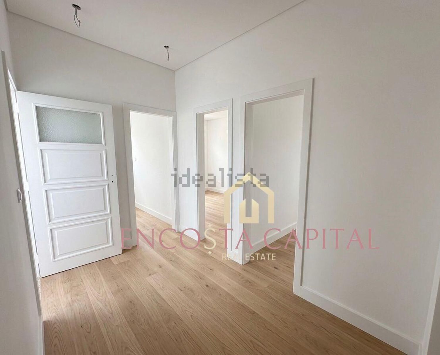 公寓 t2出售在Rua Bastos Nunes, 43 - 前厅