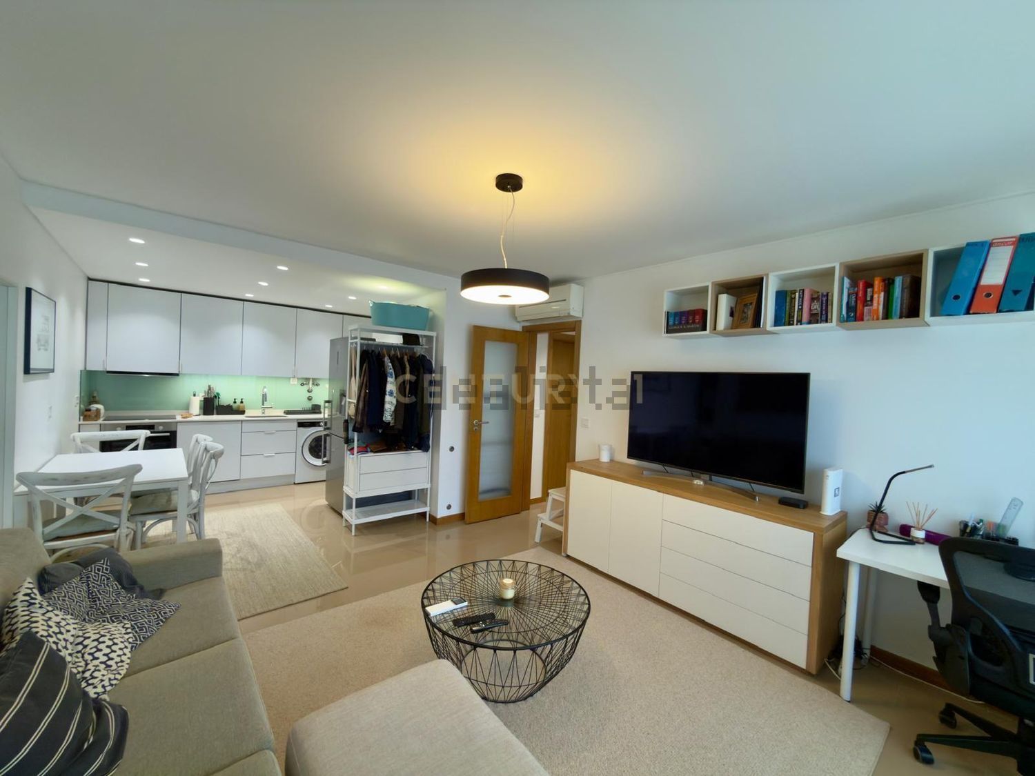 公寓 t1出售在Rua Maria Beatriz Mexia, 24 - 厨房