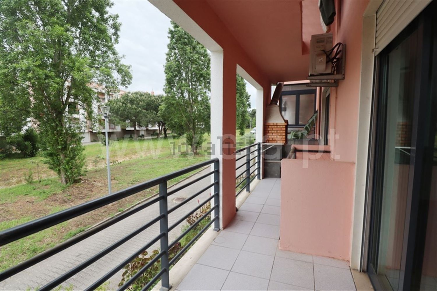 出租公寓 t3在Rua António Botto - 露台