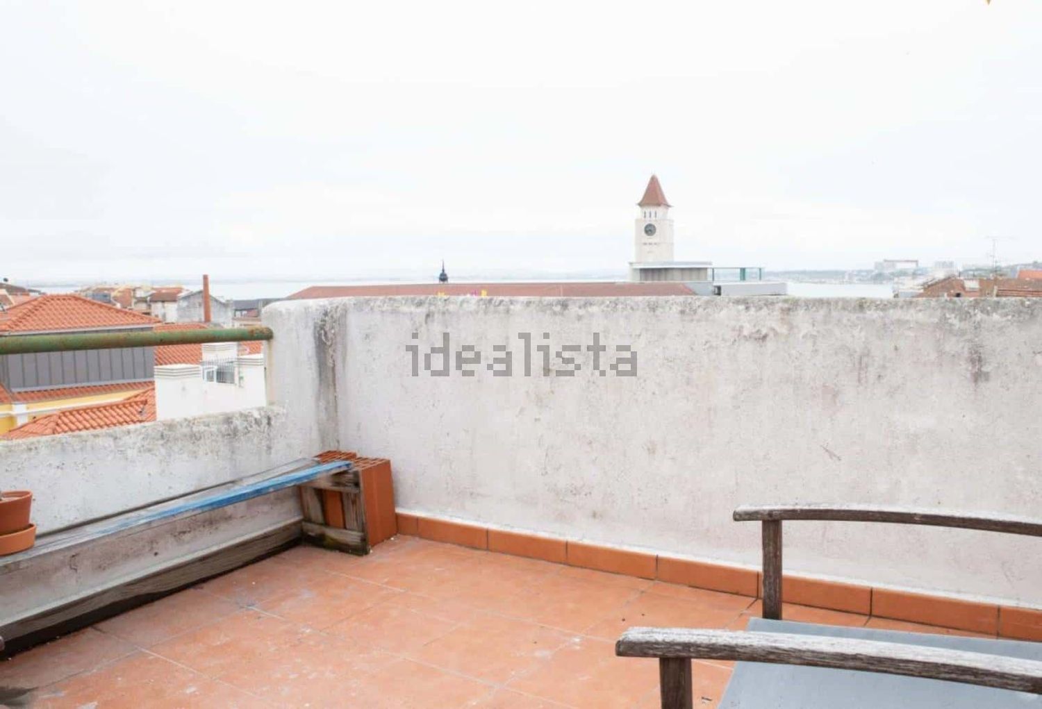 出租房间在Rua dos Cordoeiros, 13 - 阳台