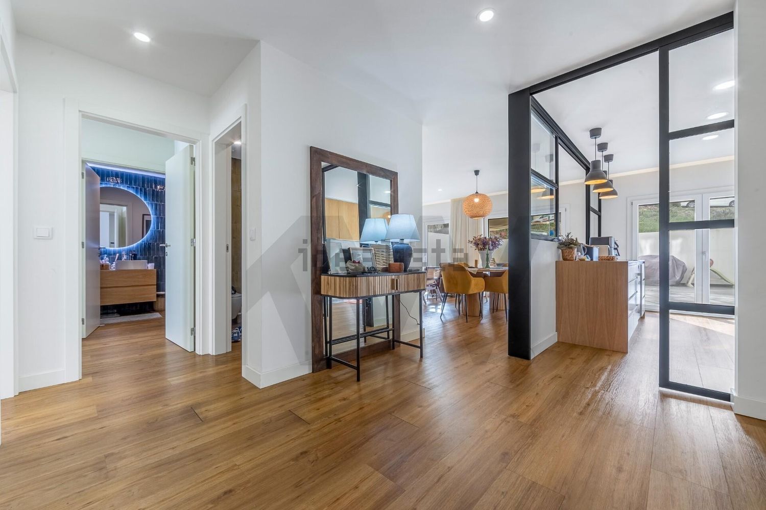 公寓 t3出售在Rua José Régio s/n - 过道