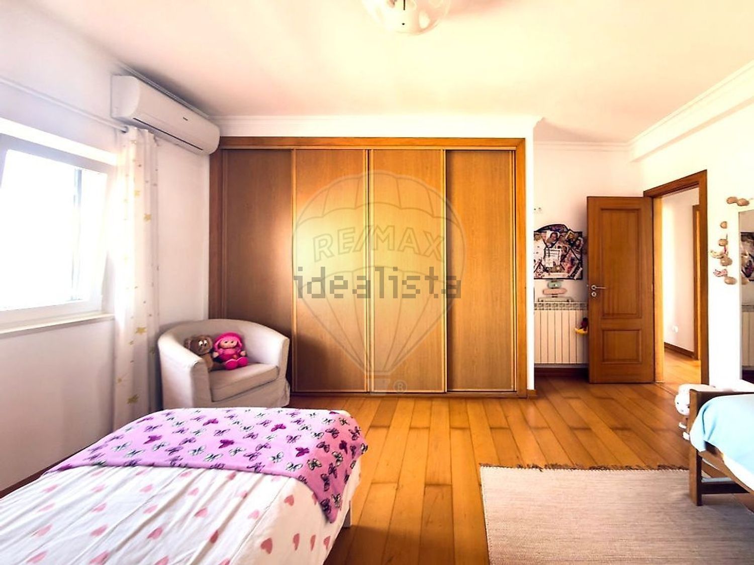 小楼房或独栋别墅出售在Rua Fernando Piteira Santos - 卧室