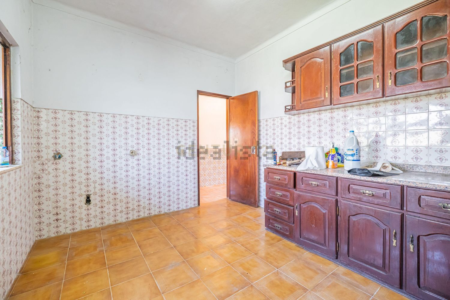 小楼房或独栋别墅出售在Rua General Humberto Delgado, 6 - 厨房