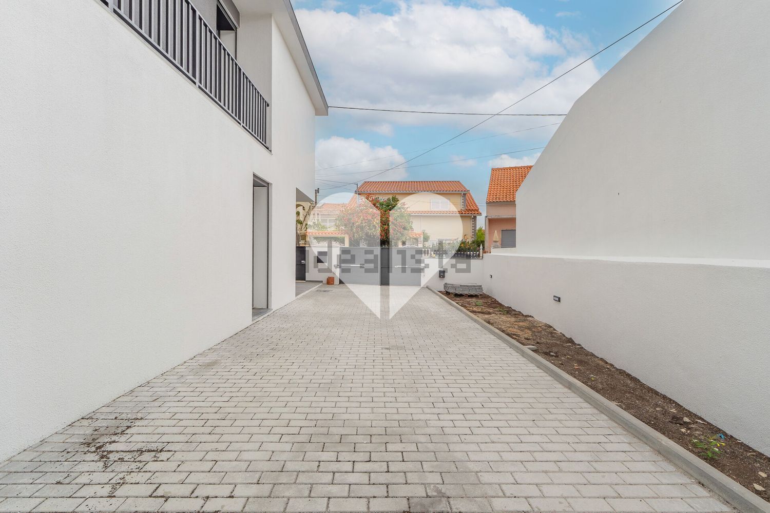 小楼房或独栋别墅出售在Santa Iria de Azoia - São João da Talha - Bobadela - 外立面