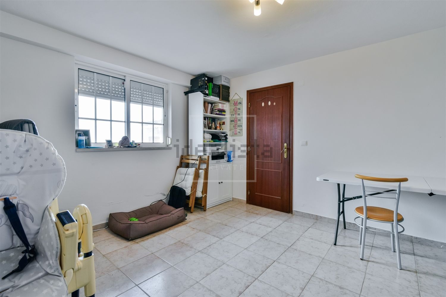 小楼房或独栋别墅出售在Praça Dom Lourenço Vicente, 18 - 停车位