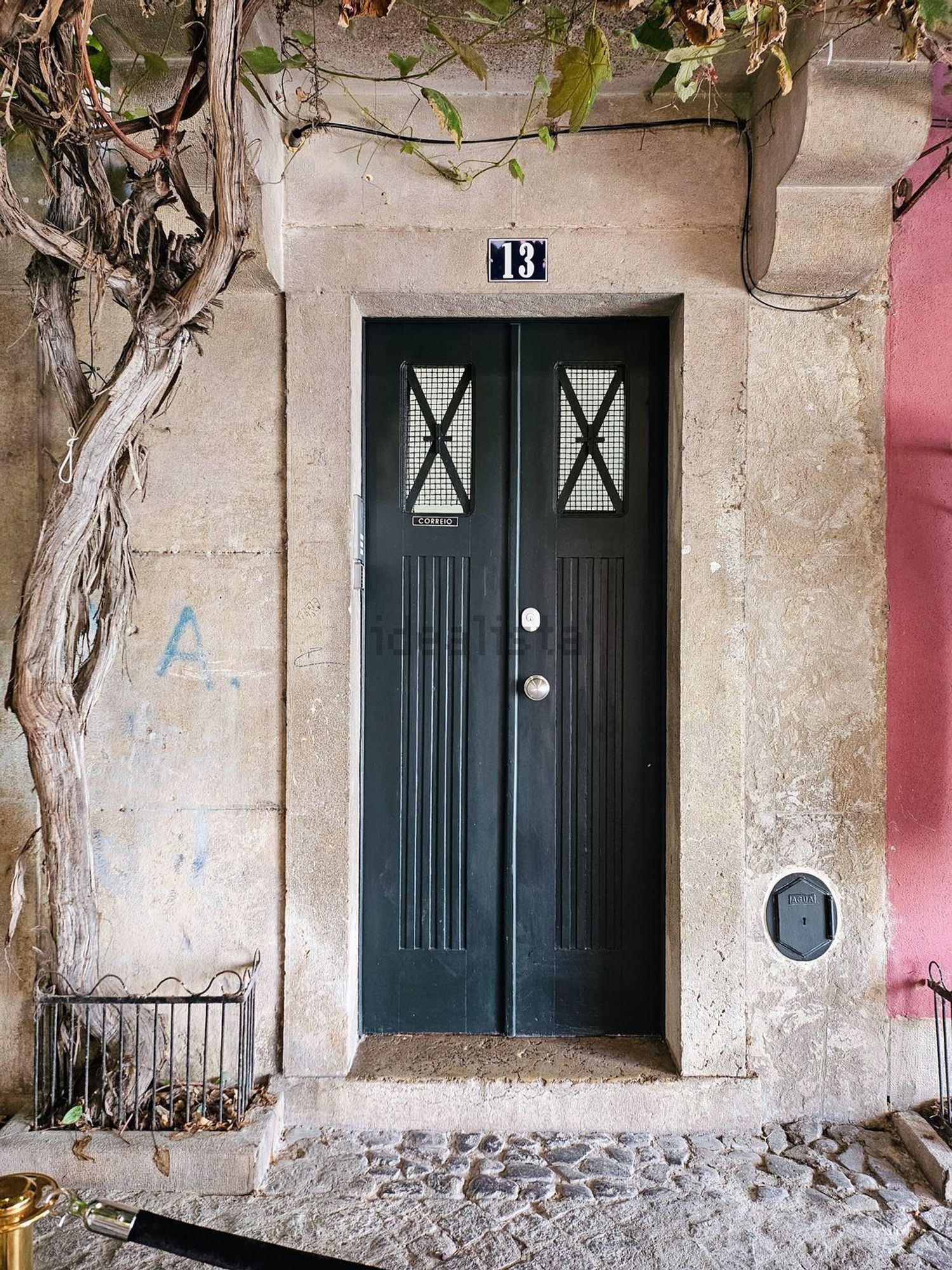 出租t0（单人公寓）在Beco de São Miguel, 13 - 视线