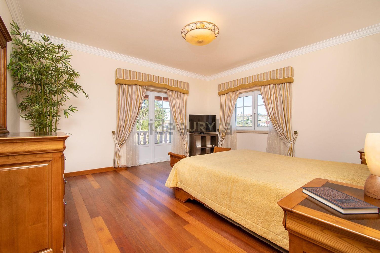 小楼房或独栋别墅出售在Santo Isidoro - 照片