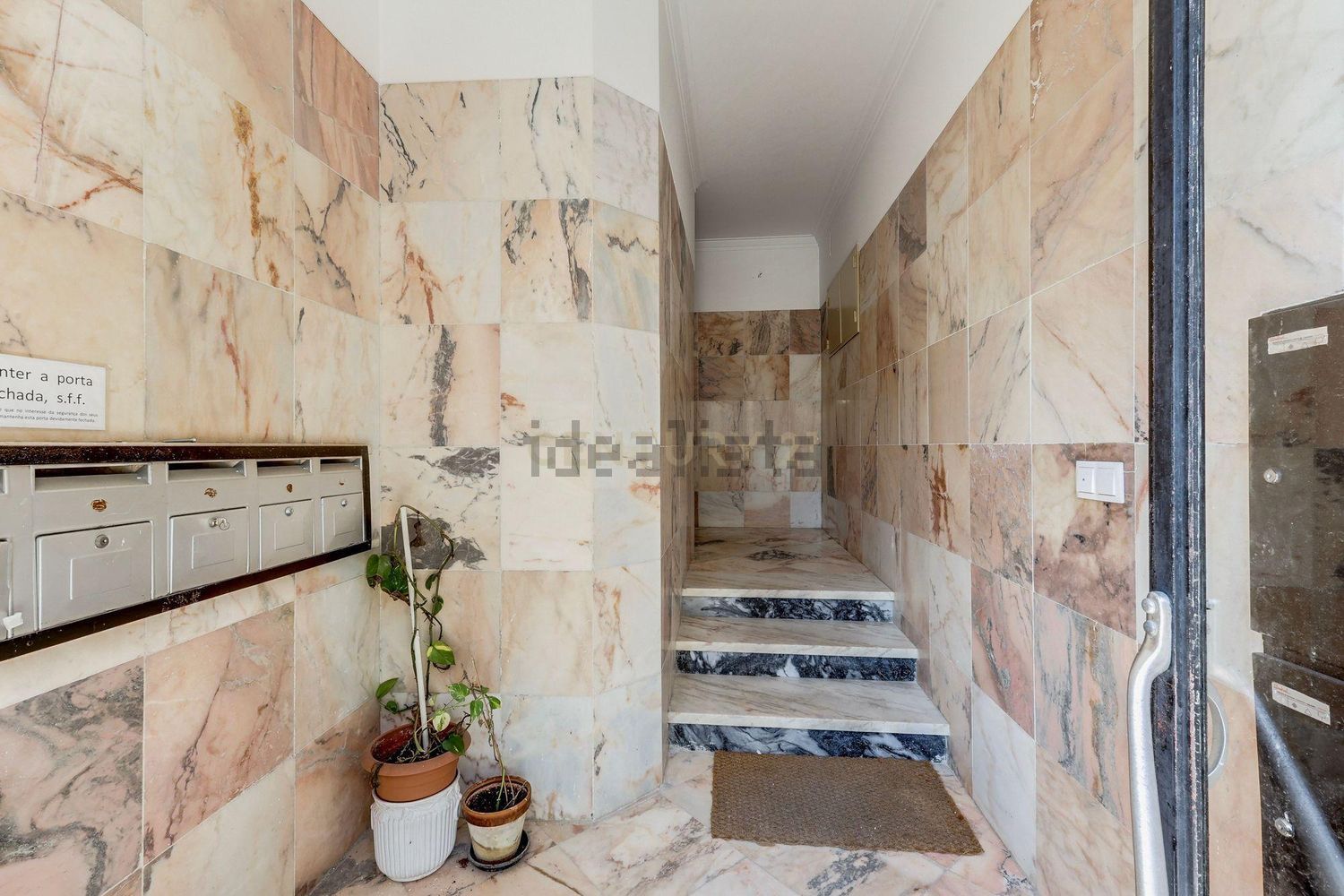 出租公寓 t2在Rua Samuel de Carvalho, 34 - 详情