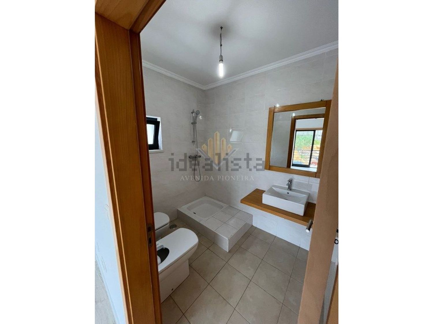 小楼房或独栋别墅出售在Rua Pulido Valente - 卫生间