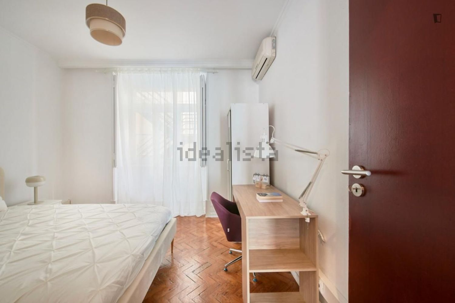 出租房间在Rua Castilho - 卧室