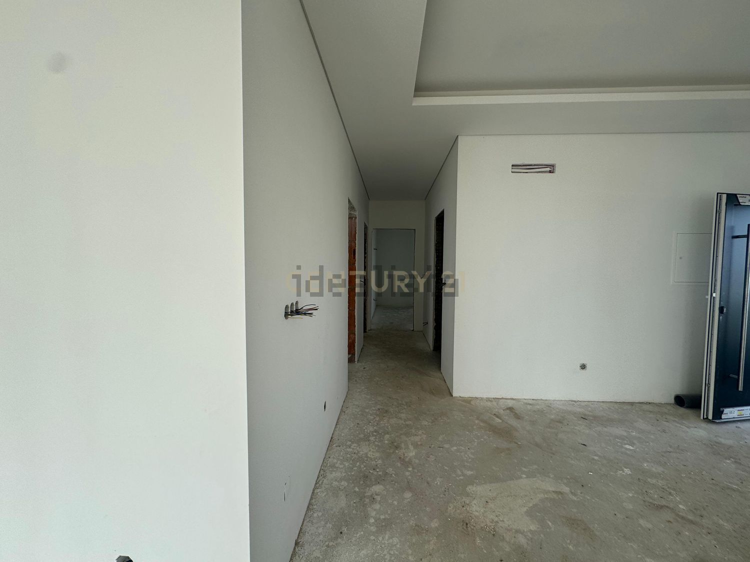 小楼房或独栋别墅出售在Rua Doutora Sara Benoliel, 2866 - 过道