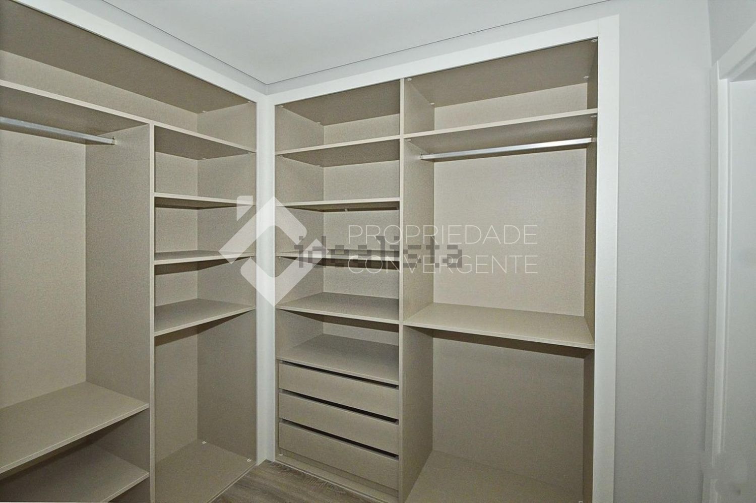 双拼别墅出售在Centro - 试衣间