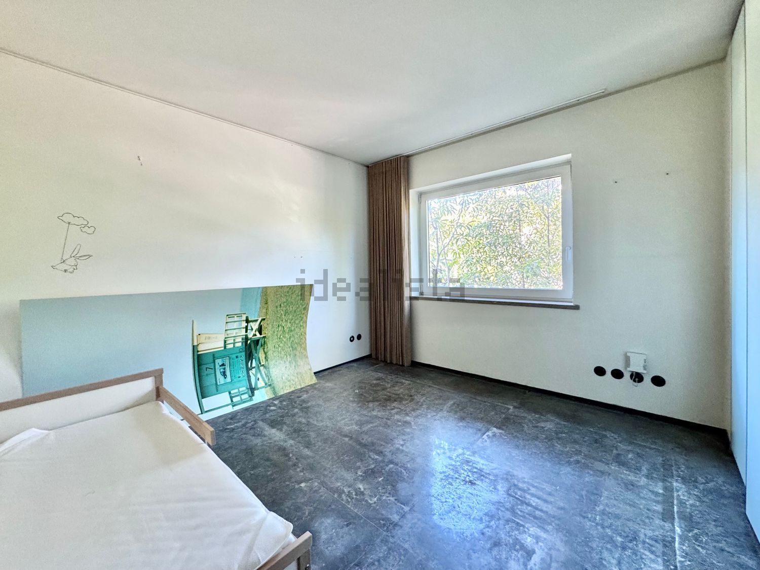 小楼房或独栋别墅出售在Avenida Marechal Carmona, 631 - 居住