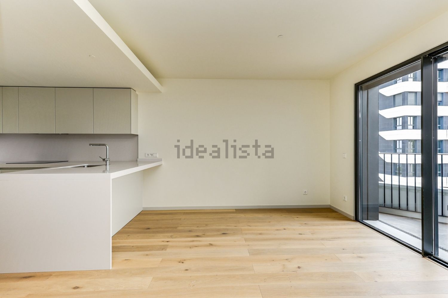 公寓 t1出售在Rua Mário Botas - 照片