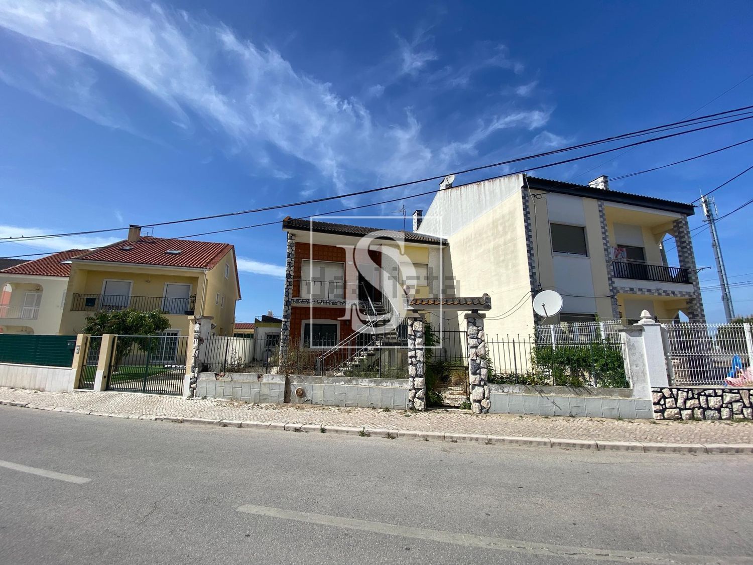 小楼房出售在Alcochete - 外立面