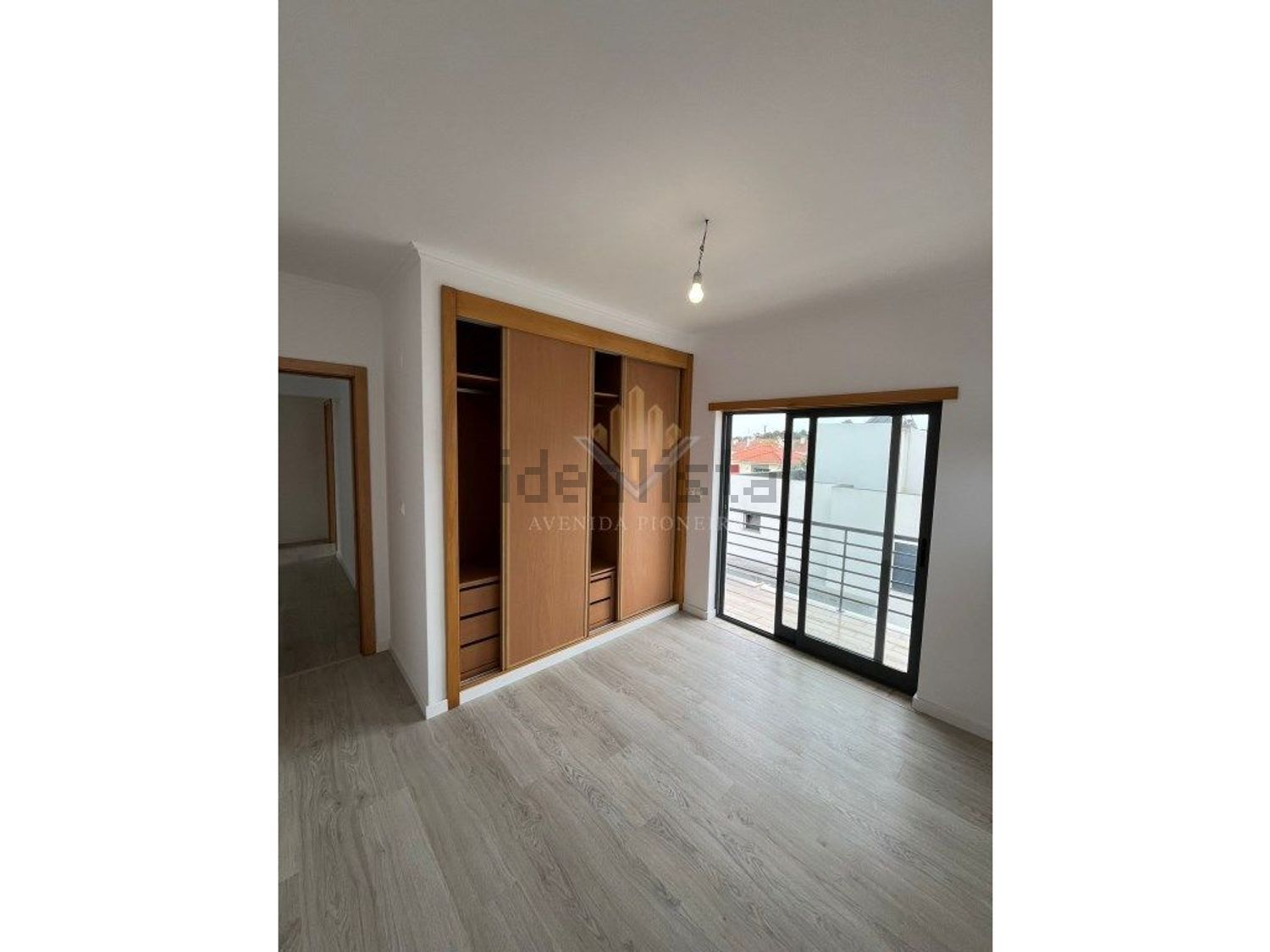 小楼房或独栋别墅出售在Rua Pulido Valente - 居住