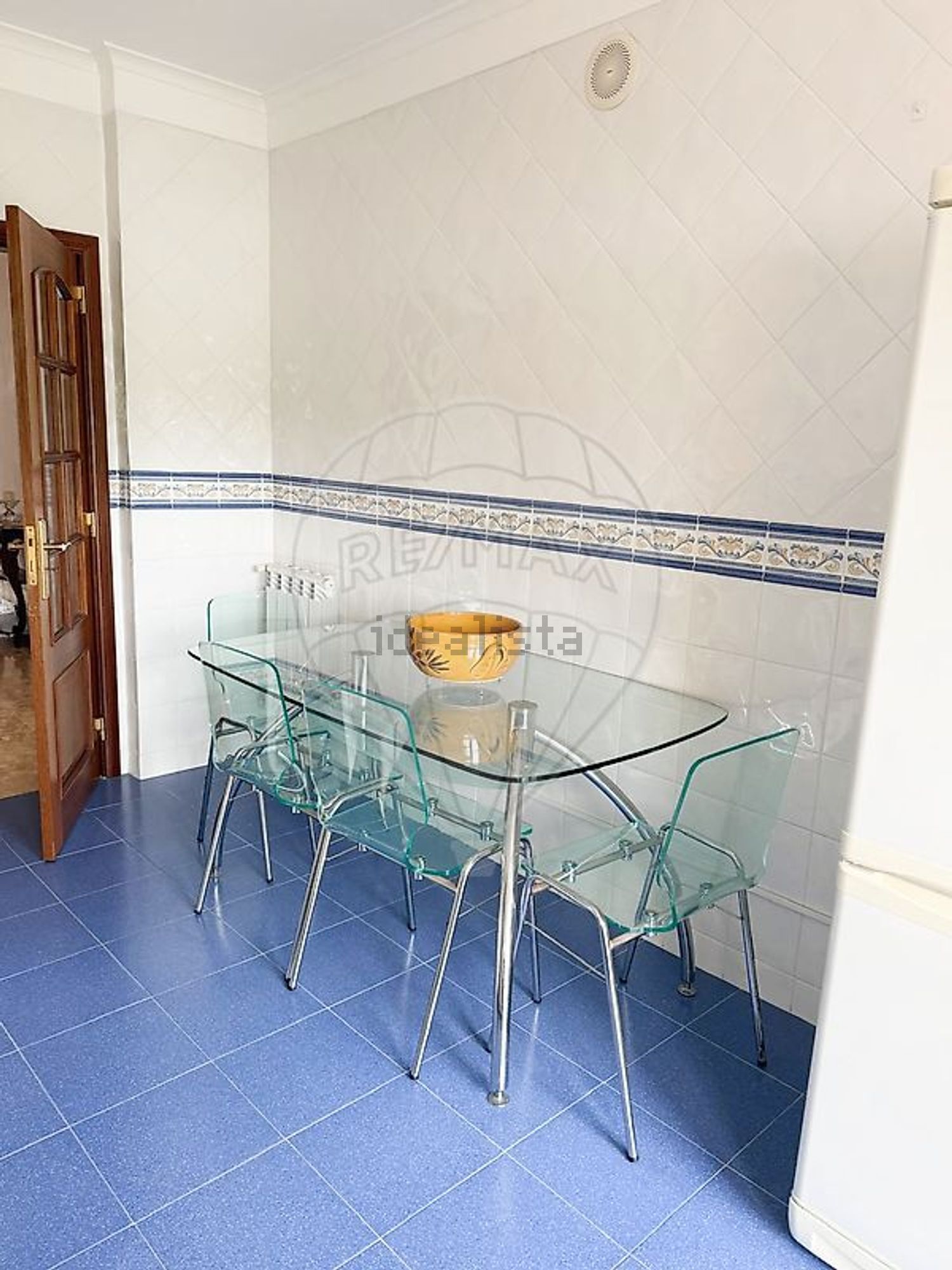 出租公寓 t3在Estrada de Asfamil e Ligeiras - 客厅