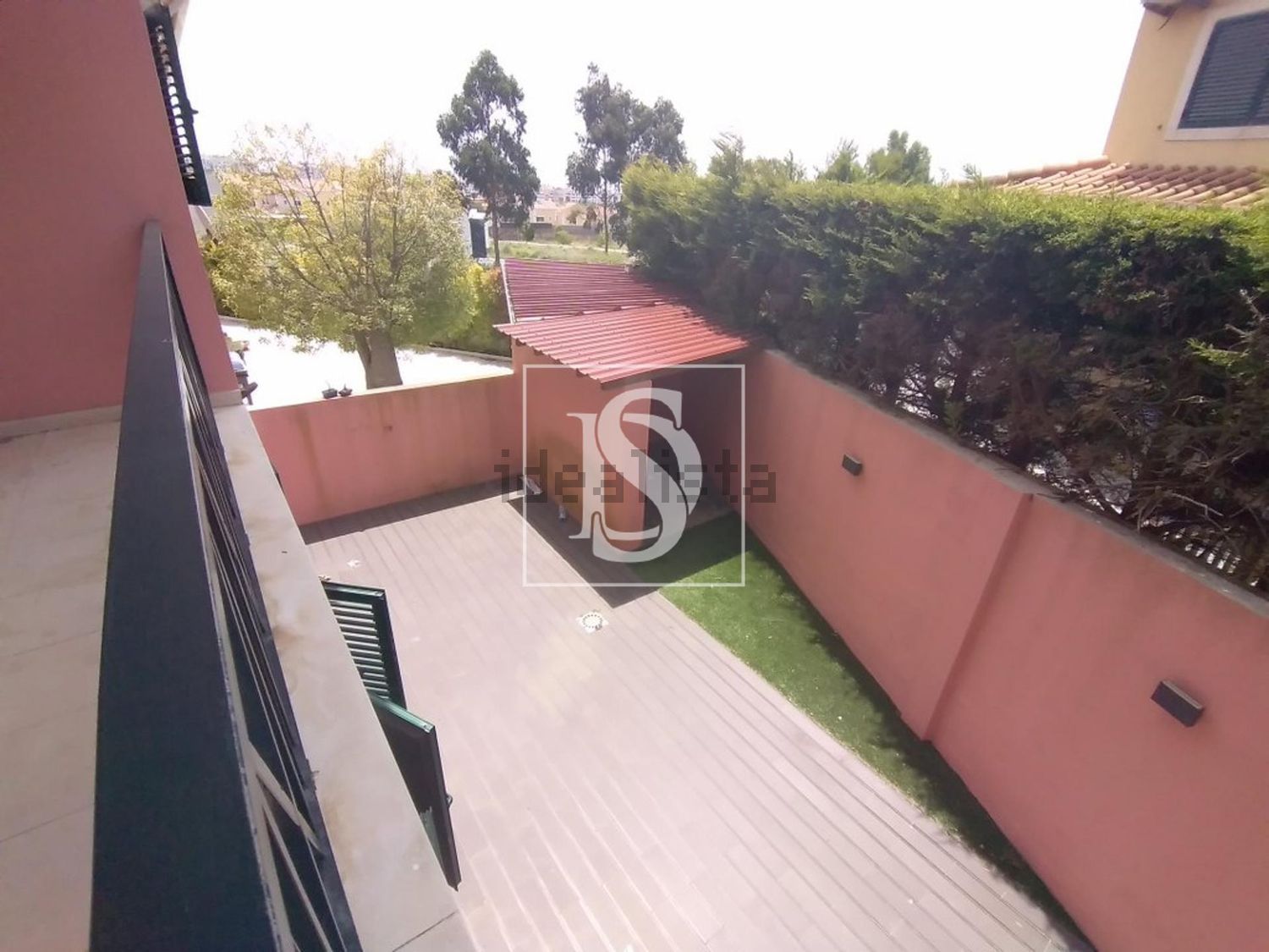 小楼房或独栋别墅出售在Rio Mouro Velho - Alto do Forte - 阳台