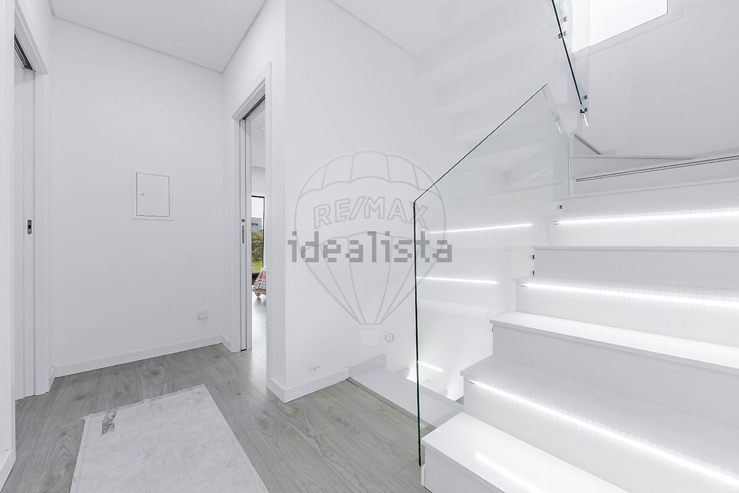 小楼房或独栋别墅出售在Rua da Ribeira - 试衣间