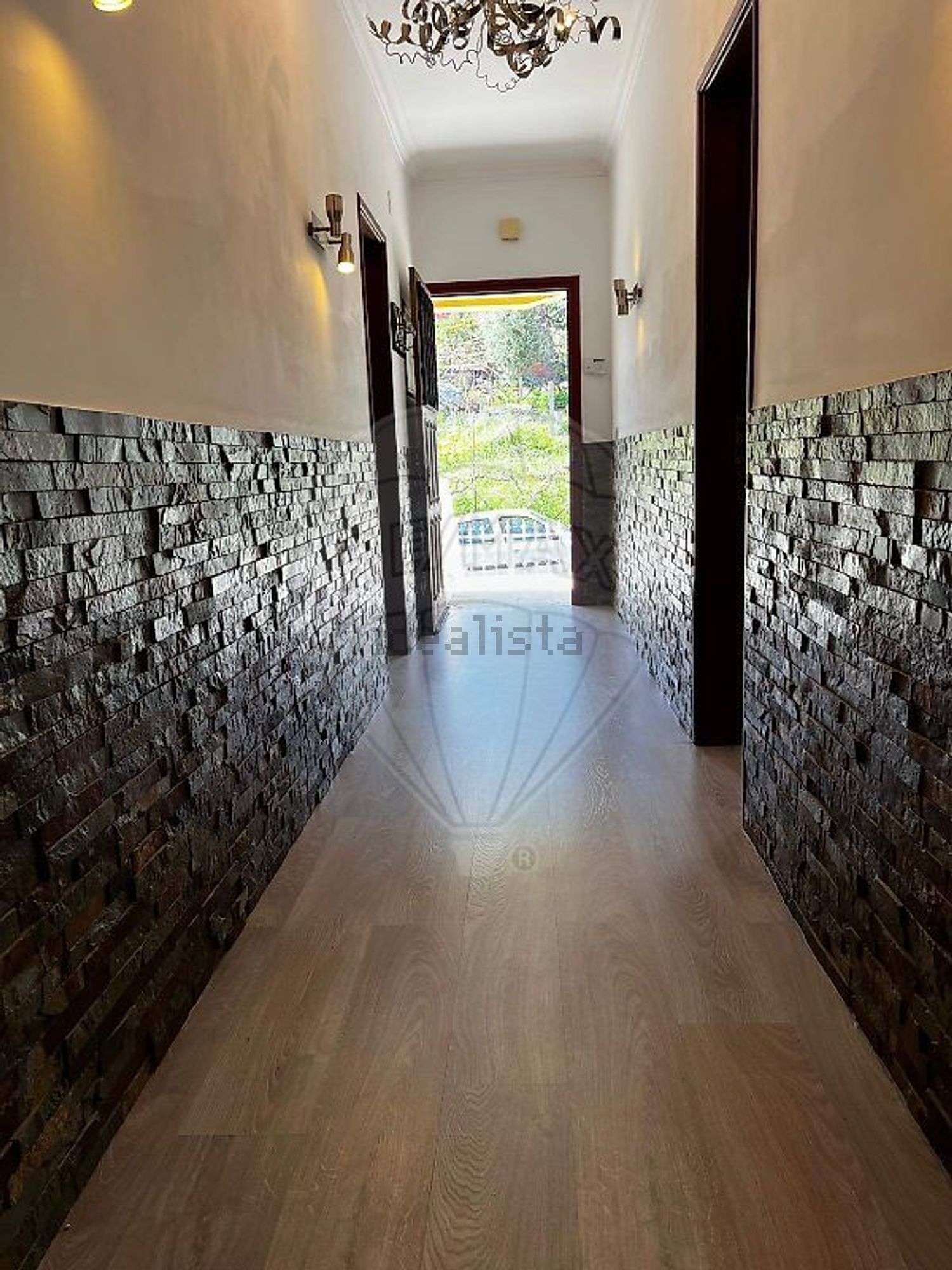 小楼房或独栋别墅出售在Rua Furnas - 过道