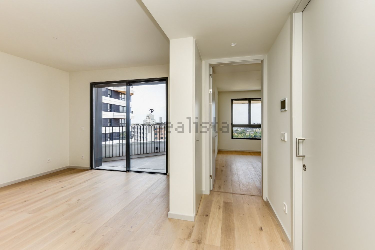 公寓 t1出售在Rua Mário Botas - 过道