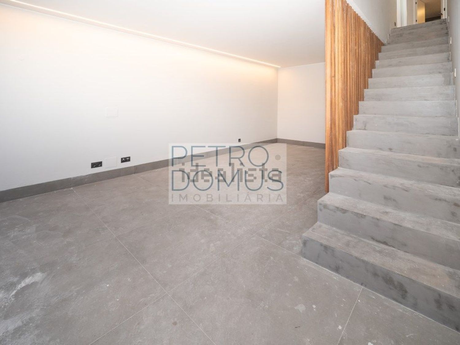 公寓 t2出售在Rua Padre Francisco António Ferreira - 详情