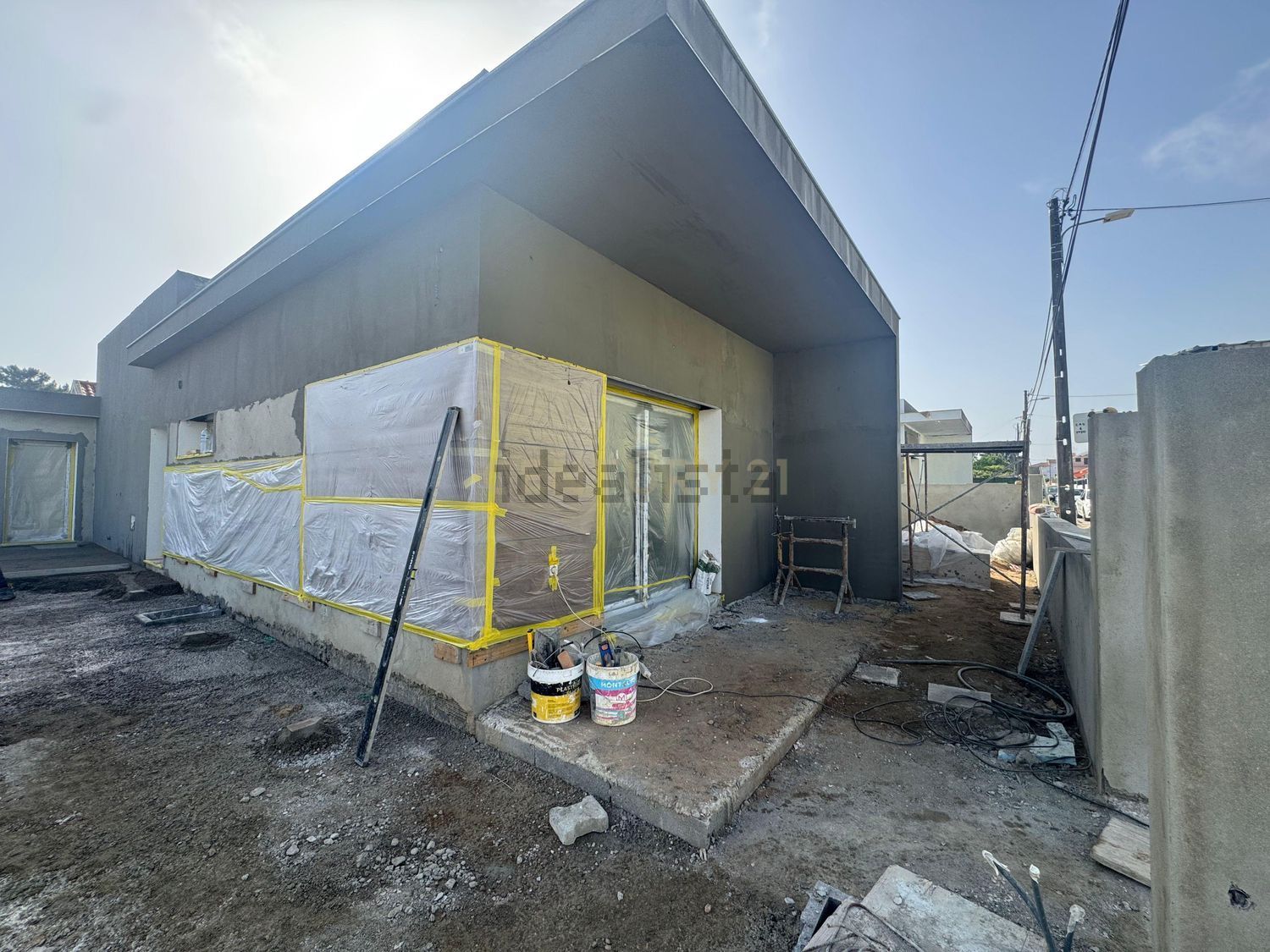 小楼房或独栋别墅出售在Rua Doutora Sara Benoliel, 2866 - 外立面